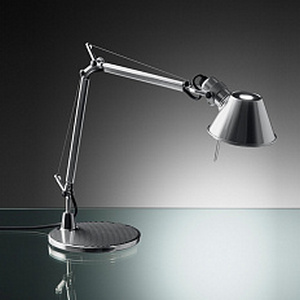 Настольная лампа Artemide